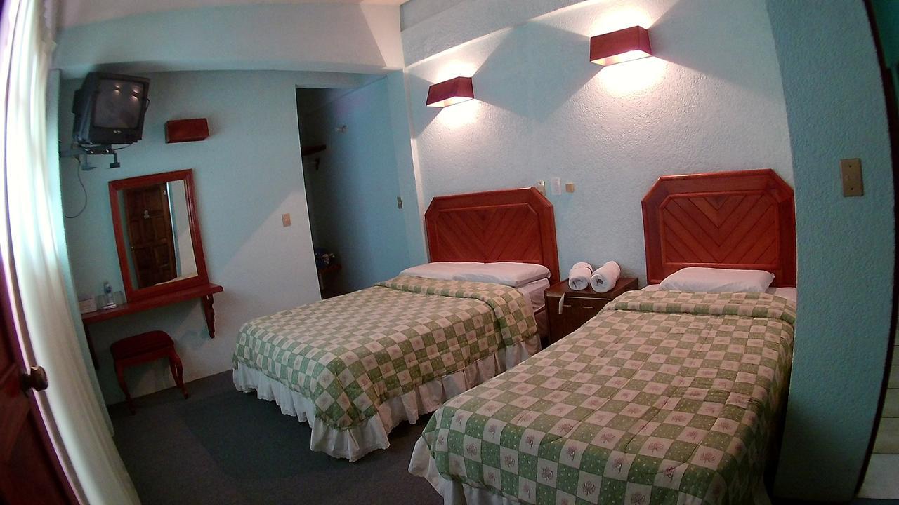 Hotel Michelle Сан-Андрес-Тустла Экстерьер фото